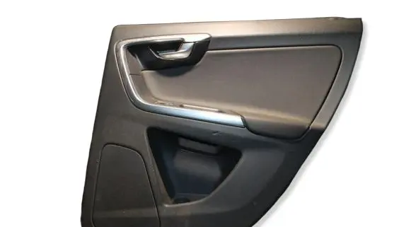 Volvo XC60 Front door card panel trim 30766413 AP1111