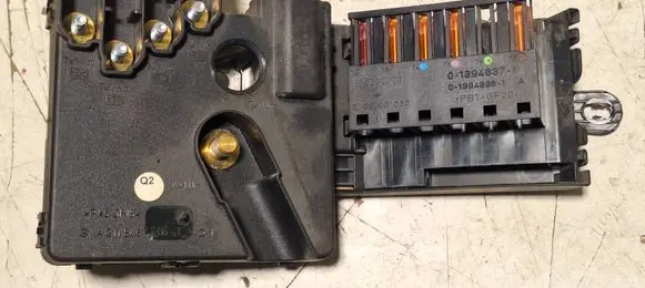 Mercedes-Benz E W211 Fuse module A2115460641