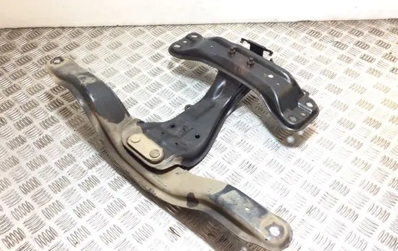 Subaru XV I Front subframe
