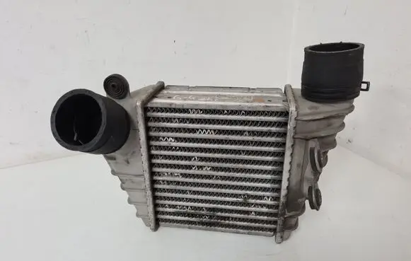 Volkswagen Golf IV Intercooler radiator 1J0145805D