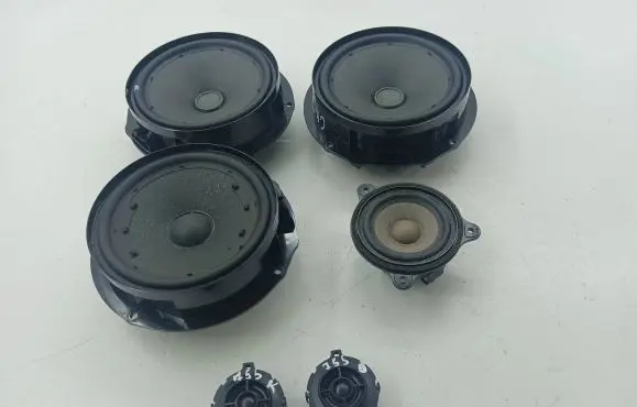 Volkswagen Golf VIII Audio system kit 5H0035415A 5H0035453 5H0035710