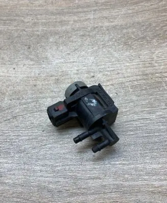Volkswagen PASSAT B5 Turbo solenoid valve 1J0906283A