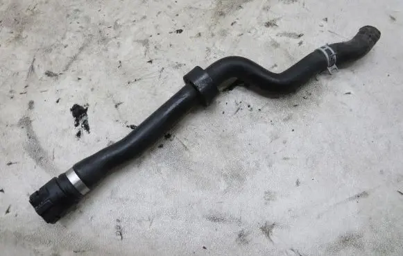 BMW 6 E63 E64 Engine coolant pipe/hose