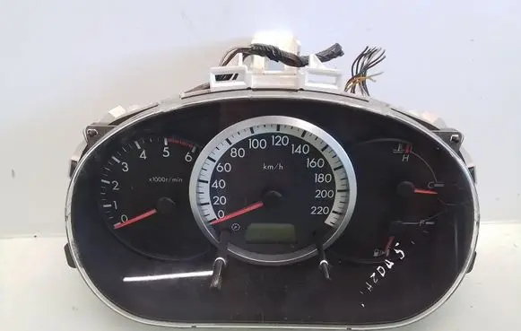 Mazda 5 Speedometer (instrument cluster) C23555430
