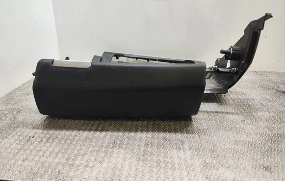 Citroen C5 Glove box 9682432977 5H22041A50EB