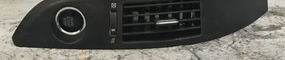 Toyota Corolla Verso AR10 Dash center air vent grill
