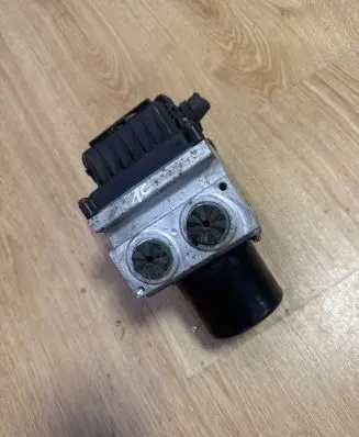 Volkswagen PASSAT B6 ABS Pump 66086023 3C0614095Q 16027202