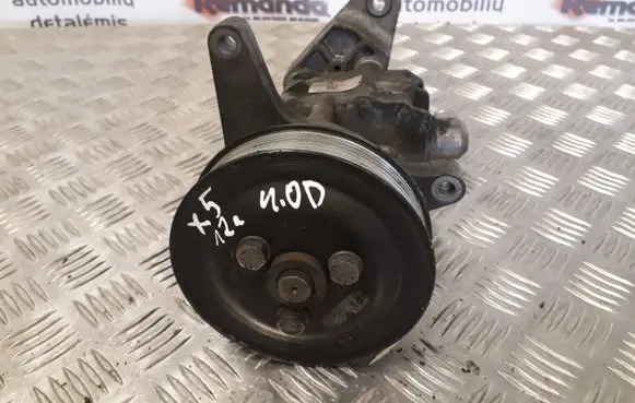 BMW X5 E70 Power steering pump 679646203 LH2114859