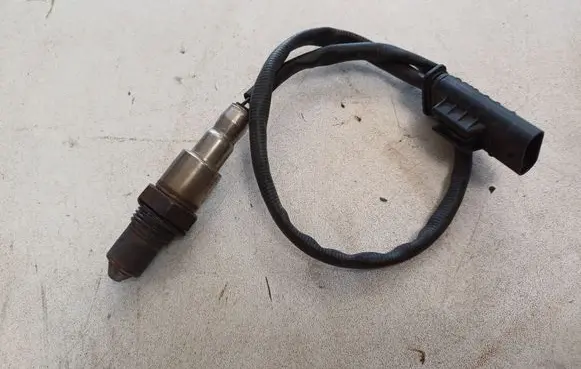 BMW 5 F10 F11 Lambda probe sensor 0281004651 859385201