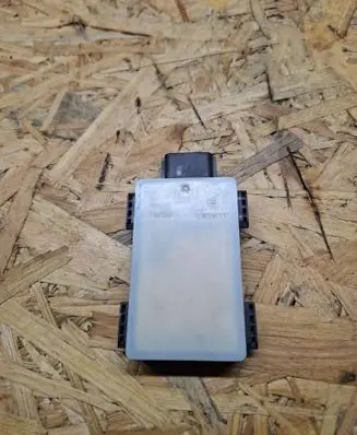 Renault Clio V Trunk lid opening control unit 284E76422R