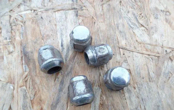 Nuts/bolts