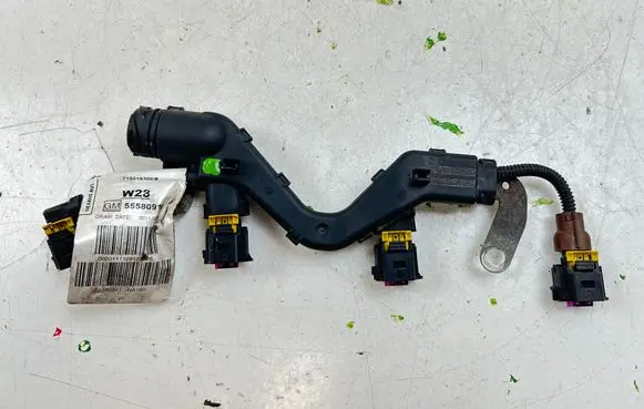Opel Zafira C Fuel injector wires 55580911
