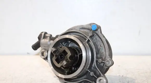 BMW 3 E90 E91 Vacuum pump 7791232