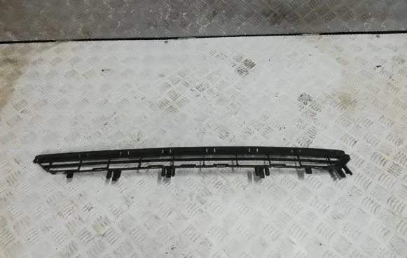 Peugeot 3008 I Front bumper lower grill