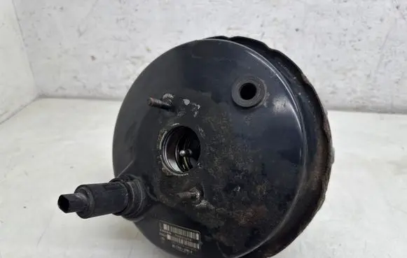 Volvo V70 Brake booster P08683259