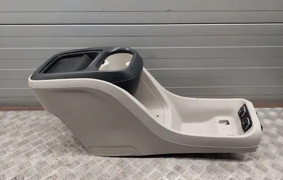 Chrysler Pacifica Center console AM86838PD2007 117JNJ3CBLT 5RJ94TRMAA