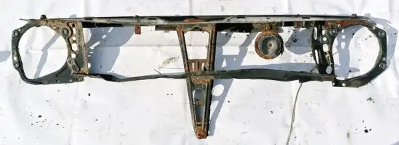 Volkswagen Golf II Radiator support slam panel