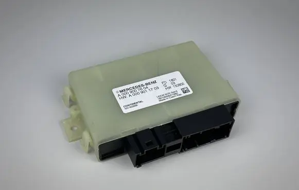 Mercedes-Benz E W213 Reducing agents exhaust control unit A0009007604 A0009011703