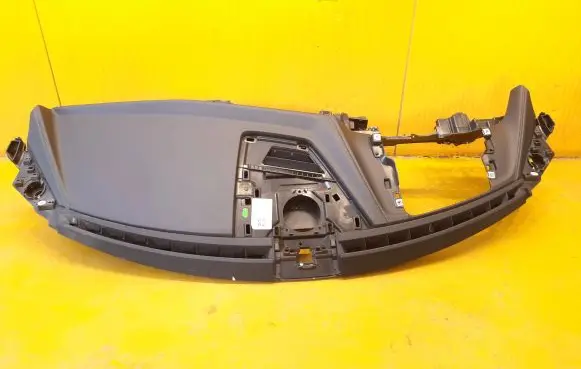 Audi e-tron Dashboard 4J3857003A