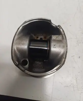 BMW X5 F15 Piston 04L110