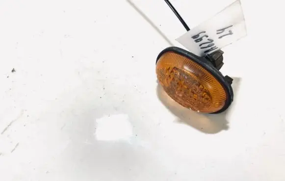 Hyundai Sonata Front fender indicator light 92303220 92303-220