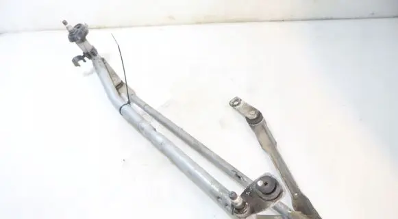 Front wiper linkage