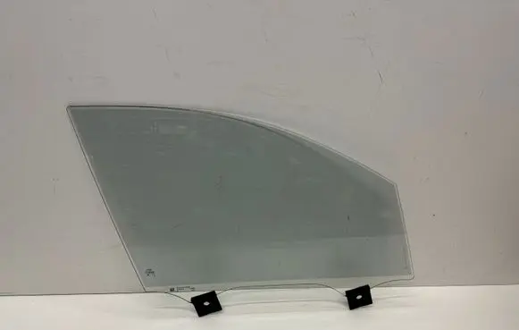 Audi Q7 4M Front door window glass four-door 4M0845022A