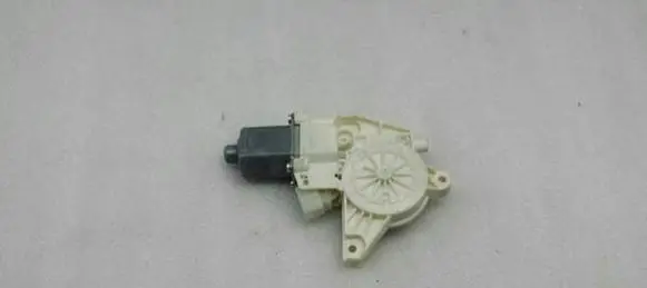 Mercedes-Benz A W176 Front door window regulator motor A2469065200
