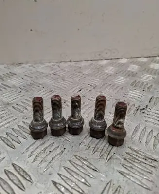 BMW 5 E60 E61 Nuts/bolts 
