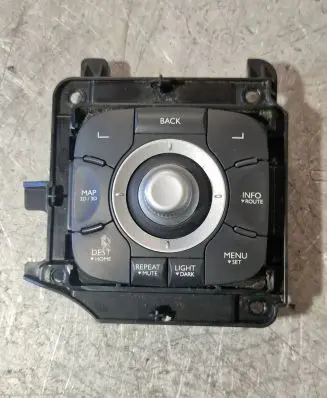 Renault Megane III Head unit multimedia control 253B00345R 02346235 CSW2011RN