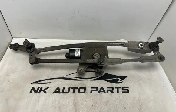 Volvo XC70 Front wiper linkage and motor 404775 8648343 3126A