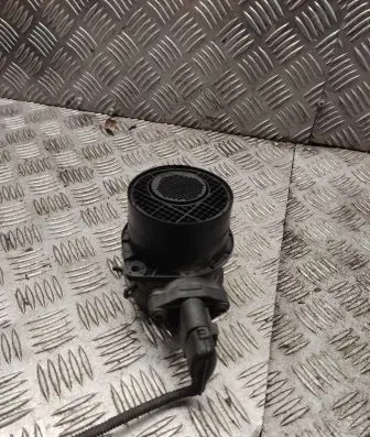 Volkswagen PASSAT B6 Mass air flow meter 074906461