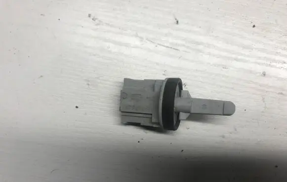 Volkswagen Golf V Interior temperature sensor 1K0907543A