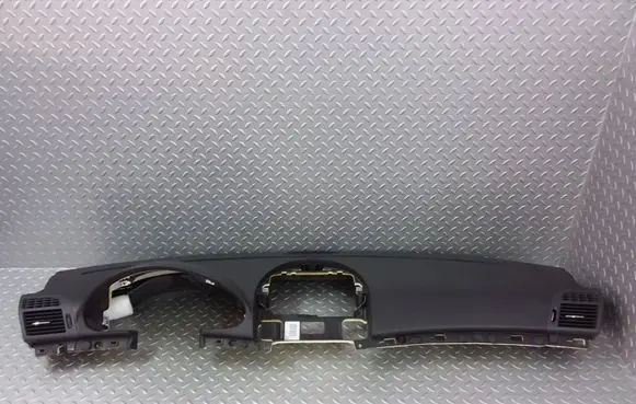 Mercedes-Benz E W211 Dashboard A2116800687 2116800687
