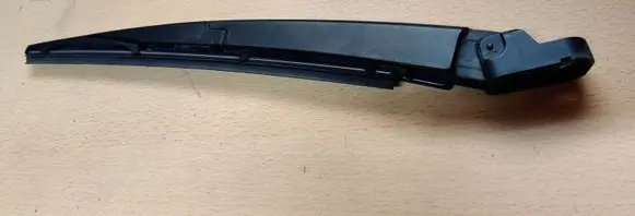 Hyundai i10 Rear wiper blade arm