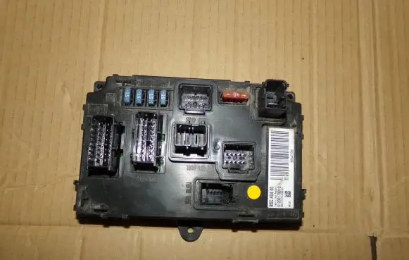 Peugeot 407 Comfort/convenience module 9655472080