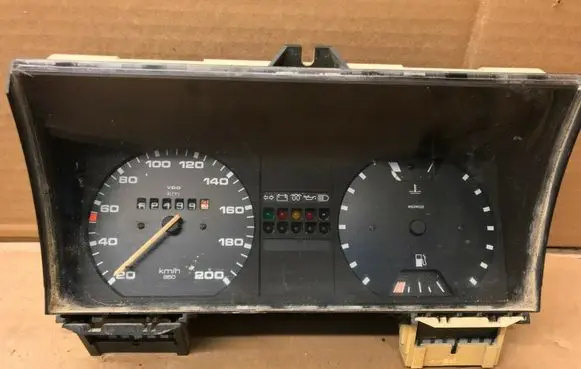 Volkswagen Golf II Speedometer (instrument cluster)