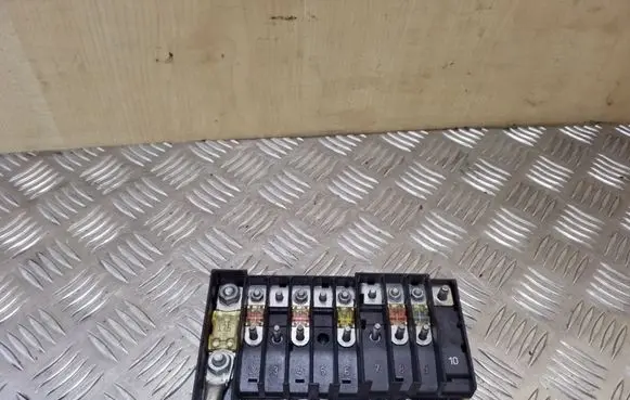 Volkswagen Transporter - Caravelle T5 Fuse module 7H0937550 7H6970187