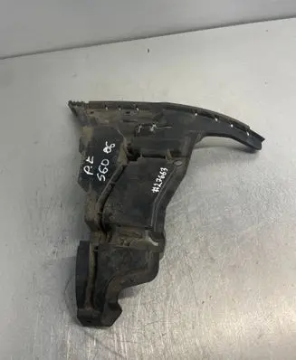 Volvo S60 Front bumper mounting bracket 08693182