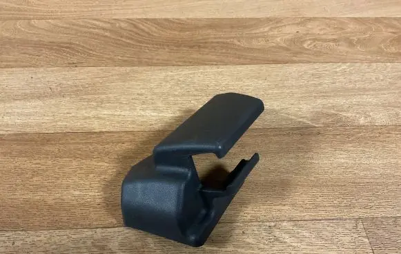 Toyota Avensis T250 Front driver seat rail trim 7215805040