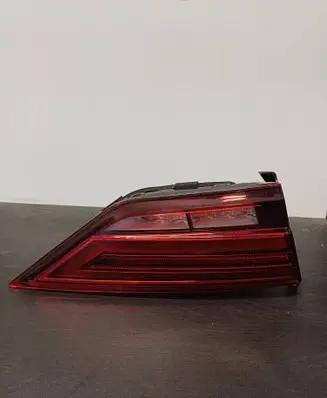 Audi A3 S3 8V Tailgate rear/tail lights 8V5945093F