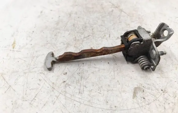 Opel Vectra C Front door check strap stopper 092294