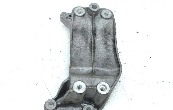 Maserati Ghibli Engine mounting bracket 04W140411039C