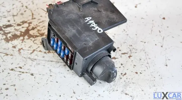 Mercedes-Benz E W212 Light switch 2105451404