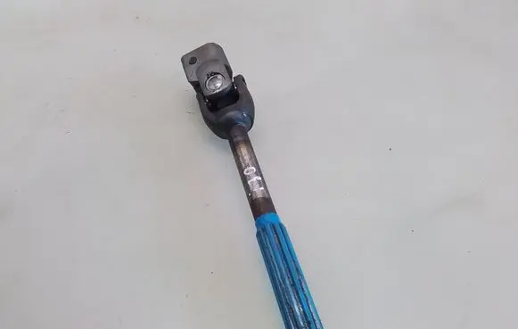 Hyundai i30 Steering column universal joint