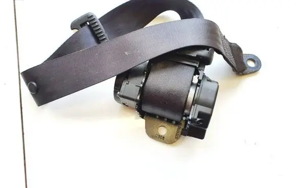 Volvo V50 Middle seatbelt (rear) 6029329r0 30615642