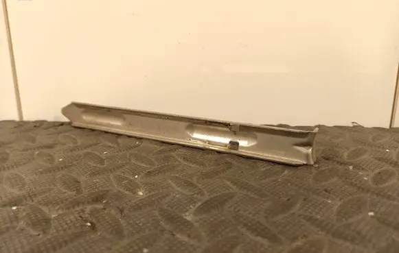 Volvo V70 Headlight/headlamp mounting bracket 30678340