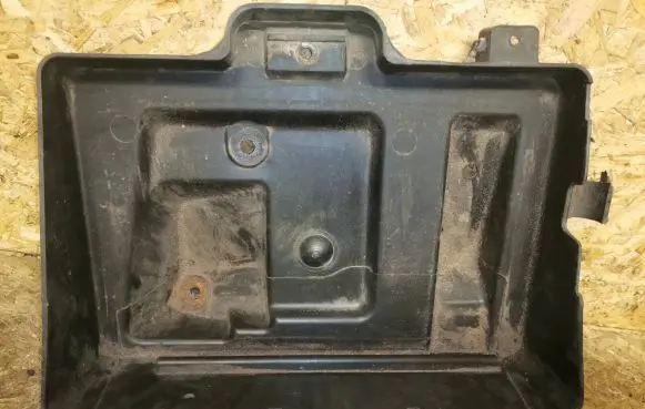 Opel Astra G Battery tray 24449812