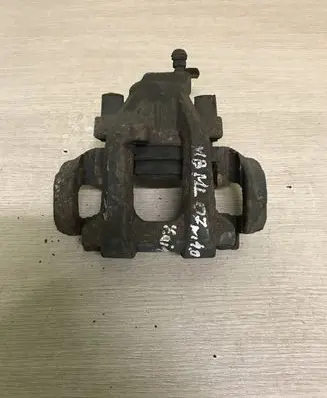 Mercedes-Benz ML W164 Rear brake caliper