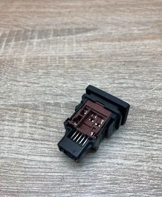 Toyota Avensis T270 Fuel tank opening switch 15C252